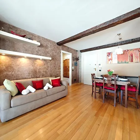 Hostdomus - Nube D'argento *