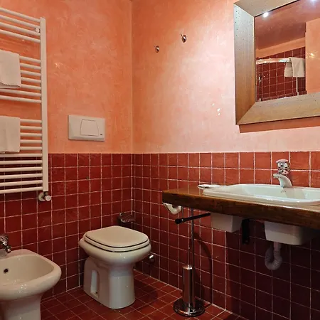 Hostdomus - Nube D'argento Appartamento Sestriere