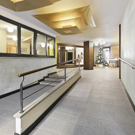 Apartment Hostdomus - Nube D'argento *