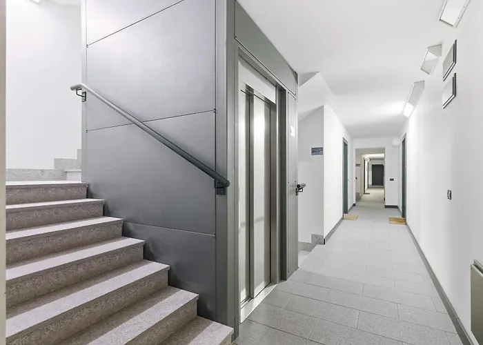 Hostdomus - Nube D'argento Apartment *